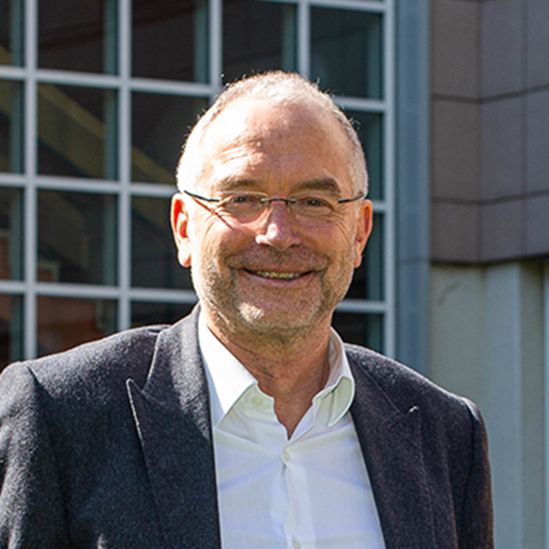 Porträt Dr. Harald Schickedanz
